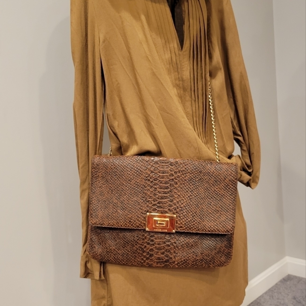 MICHAEL KORS Women Jet Set MK LG CLUTCH Snake Skin Brown original price $248.00. - Picture 3 of 12